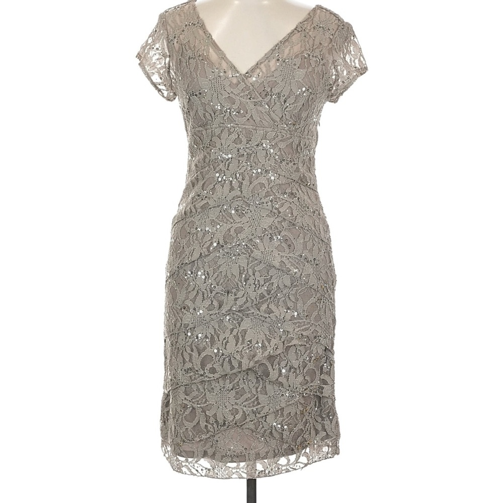 Scarlett Lace Midi Dress in silver